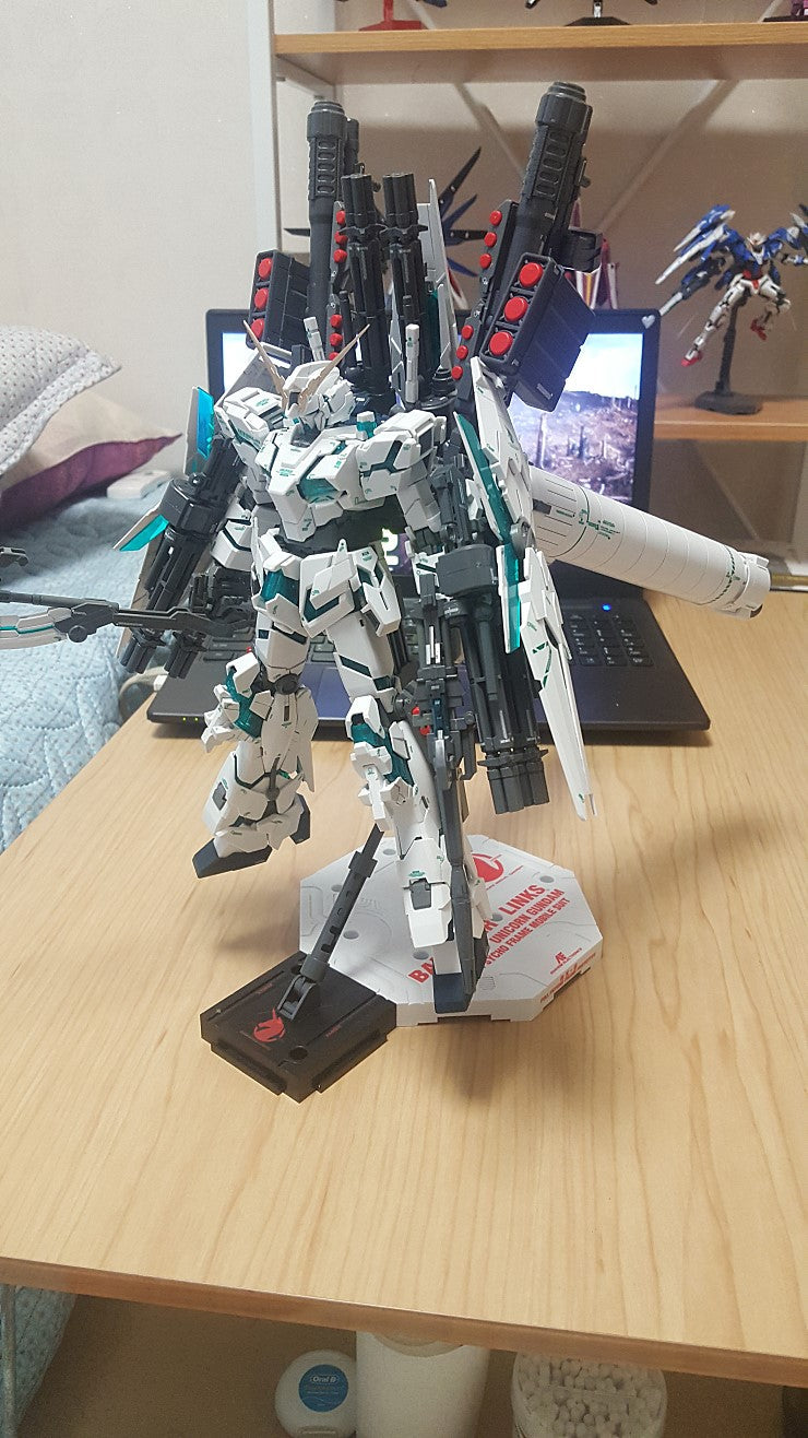 MG FULL ARMOR UNICORN GREEN HOLO WATER DECAL