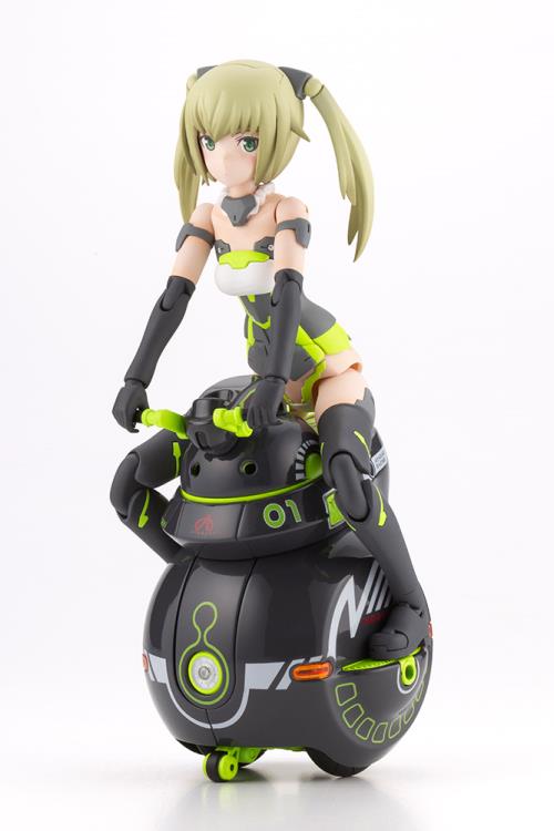 Frame Arms Girl x Maruttoys Innocentia (Racer Ver.) and Noseru (Racing Specs Ver.)