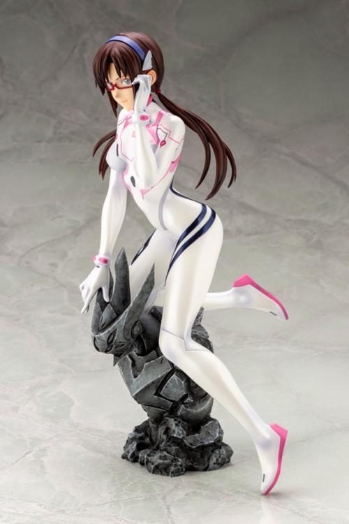 Rebuild of Evangelion Mari Makinami Illustrious (White Plugsuit Ver.)