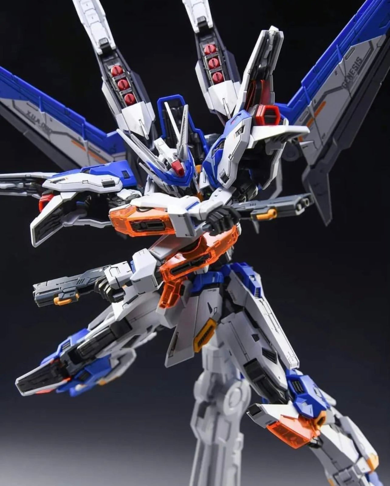 Infinite Dimension 1/100 Genesis Model Kit Collector’s Edition