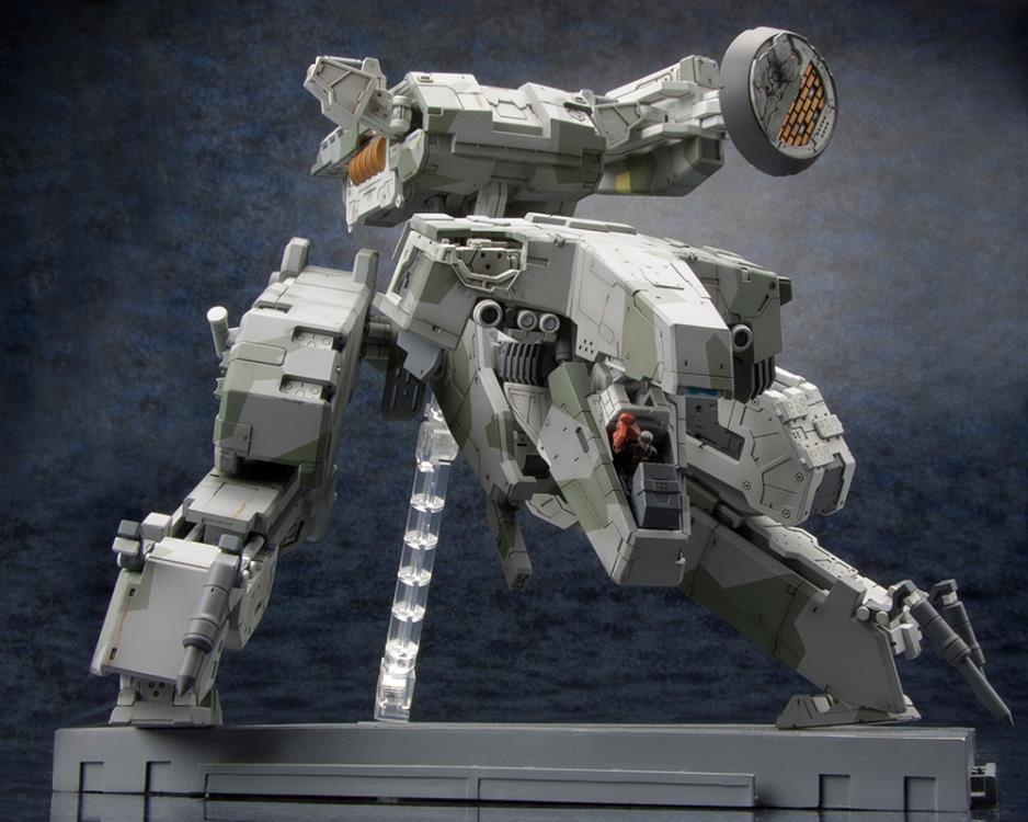 Metal Gear Solid 4: Guns of the Patriots Metal Gear Rex 1/100 Scale Model Kit (Reissue)