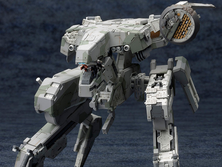 Metal Gear Solid 4: Guns of the Patriots Metal Gear Rex 1/100 Scale Model Kit (Reissue)