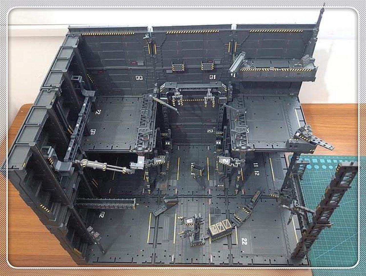 Gundam Hangar Domain base Scenario building action figure model 14 boxes